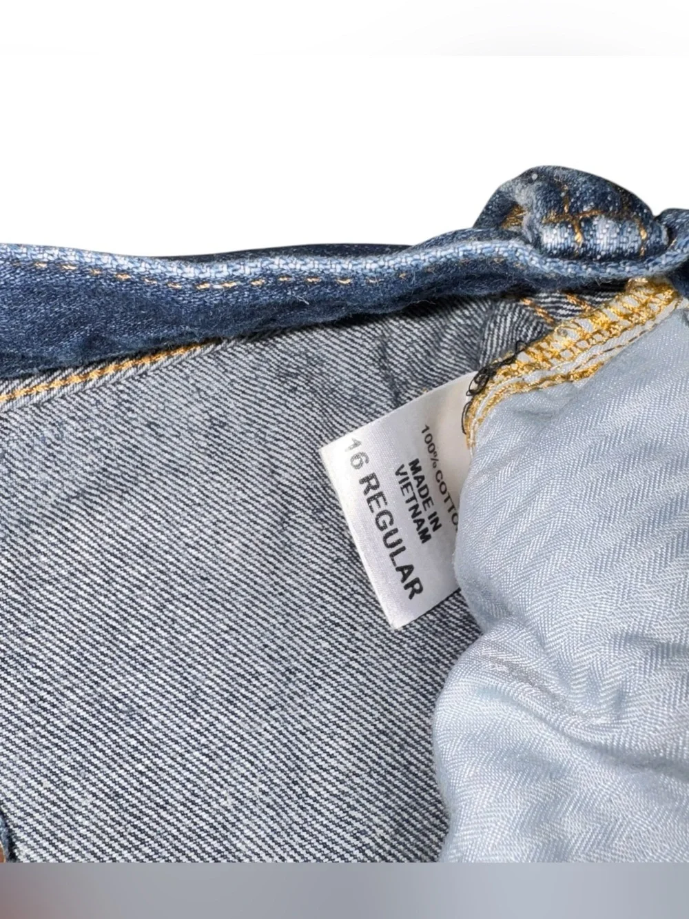 Gap Kids Boy's Size 16 Straight Leg Denim Jeans Slim Etroit Intentionally Faded